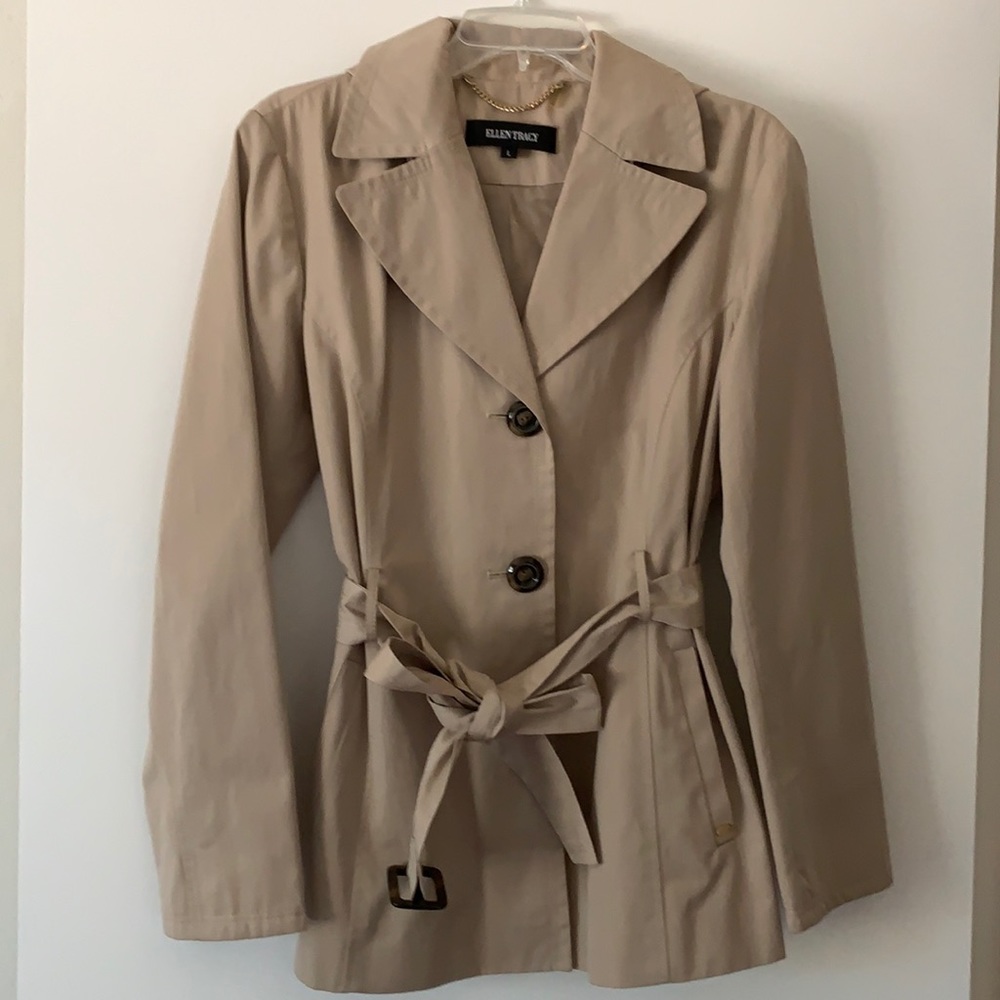 Ellen Tracy trench coat with removable hood.